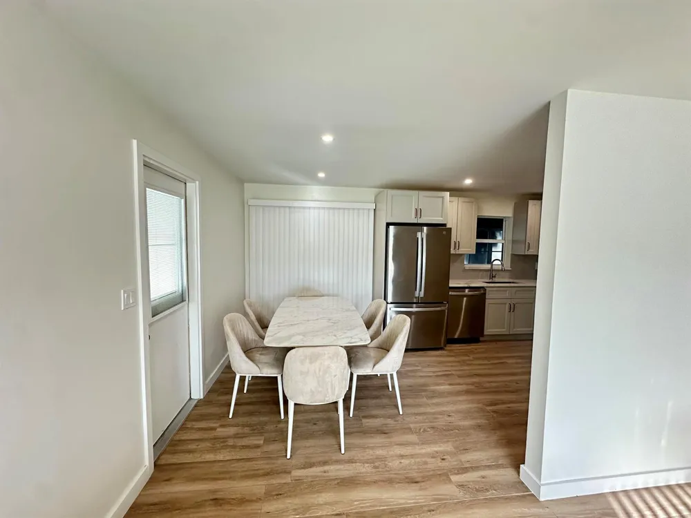 908 LIGHTHOUSE DRIVE North Palm Beach, FL 33408