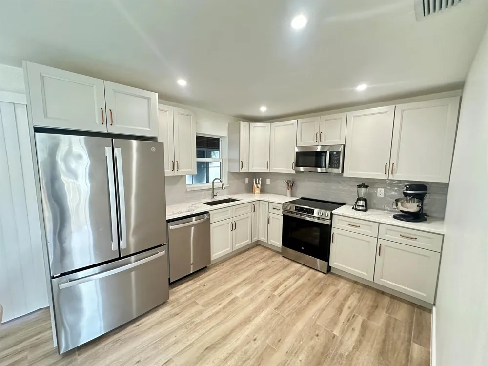 908 LIGHTHOUSE DRIVE North Palm Beach, FL 33408