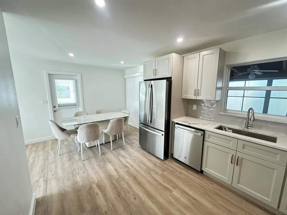 908 LIGHTHOUSE DRIVE North Palm Beach, FL 33408