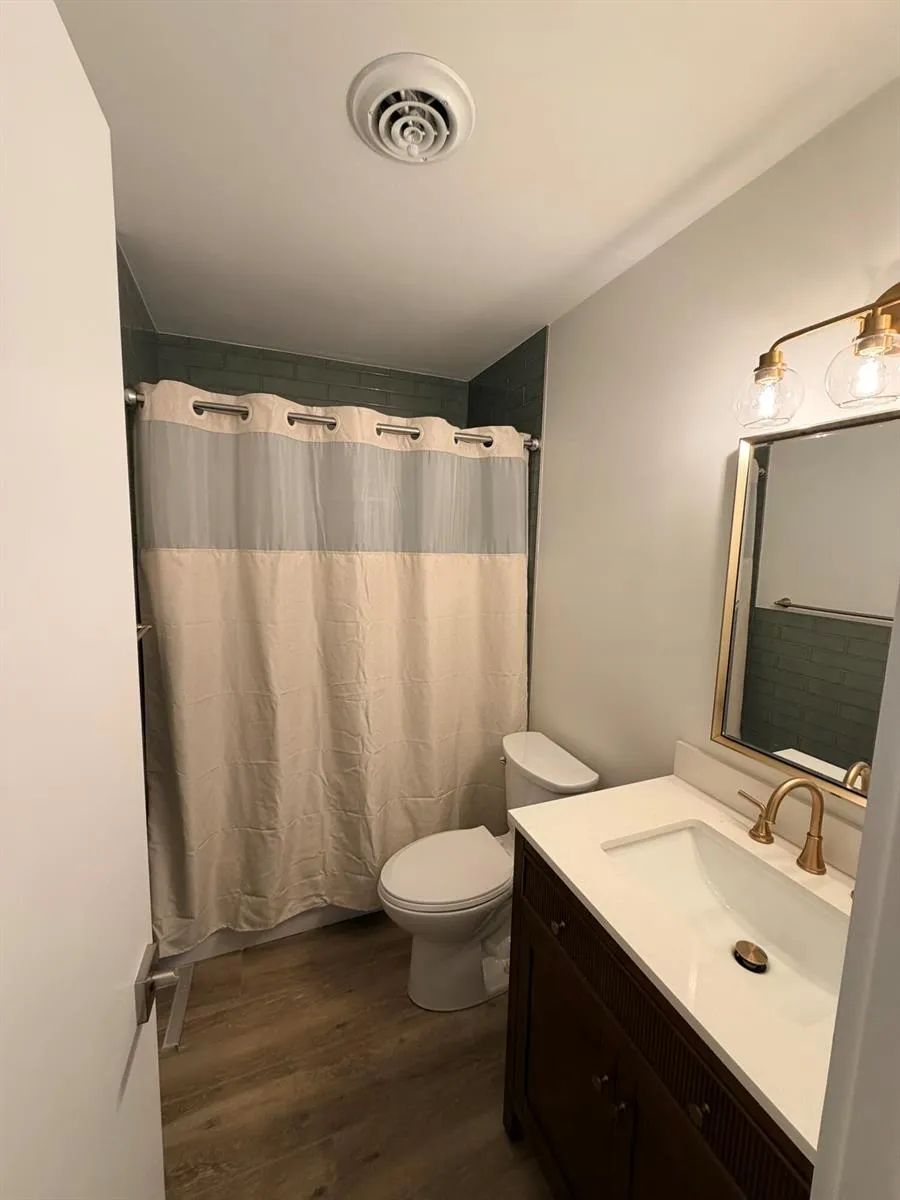 908 LIGHTHOUSE DRIVE North Palm Beach, FL 33408