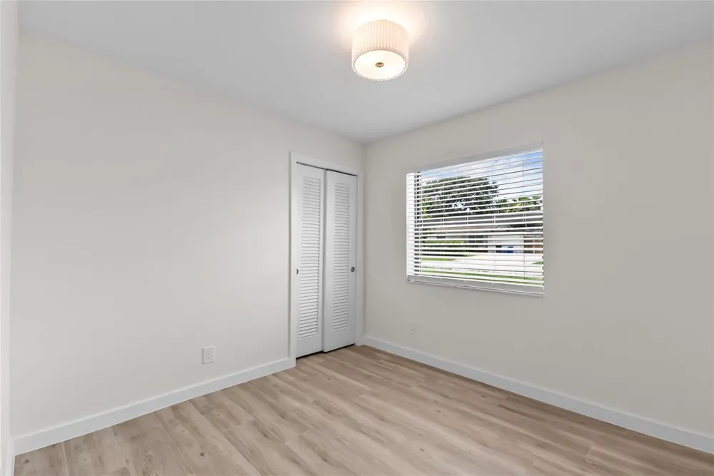 908 LIGHTHOUSE DRIVE North Palm Beach, FL 33408