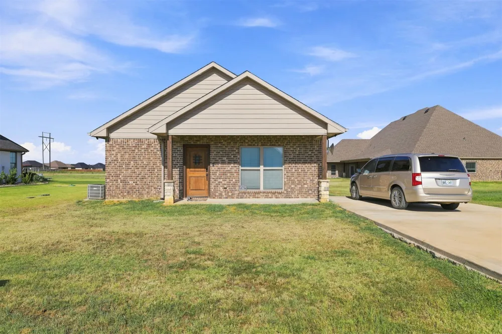 140 Conner Calera, OK 74730