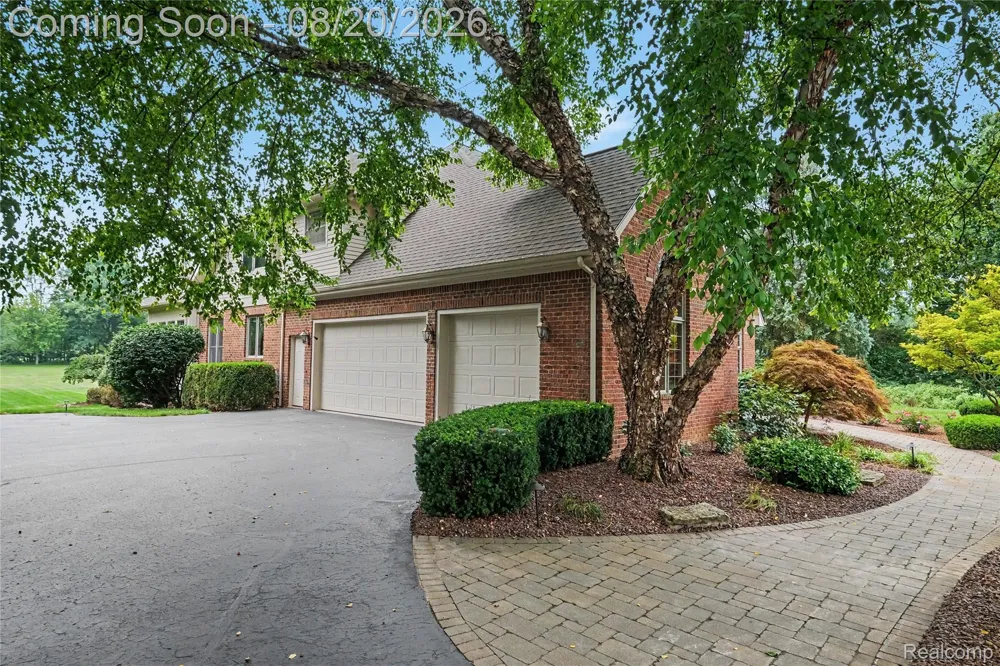 4678 Edinburgh Drive Genoa Township, MI 48843
