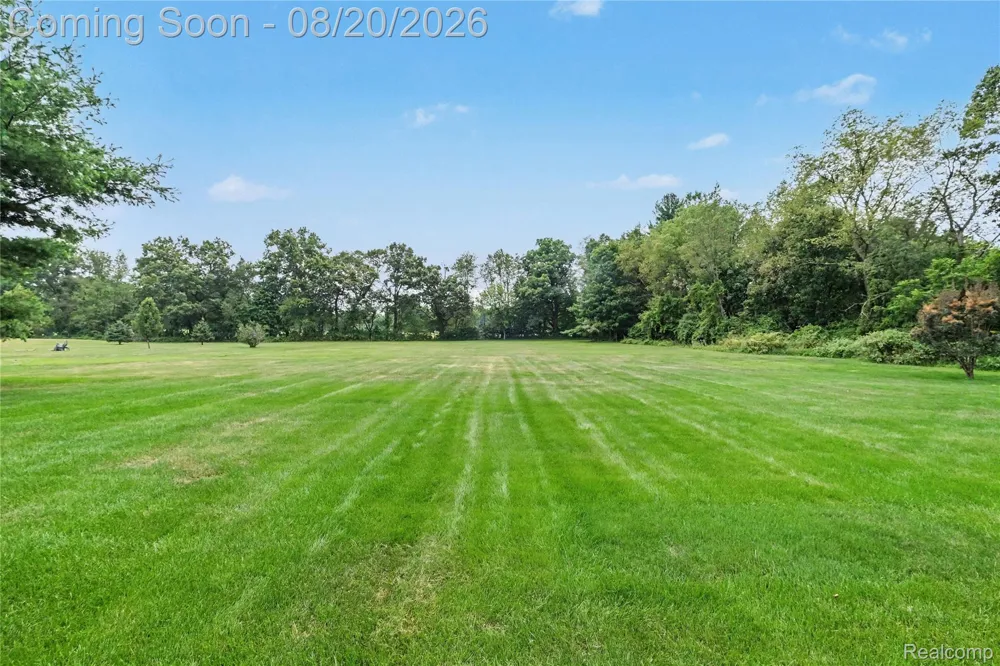 4678 Edinburgh Drive Genoa Township, MI 48843