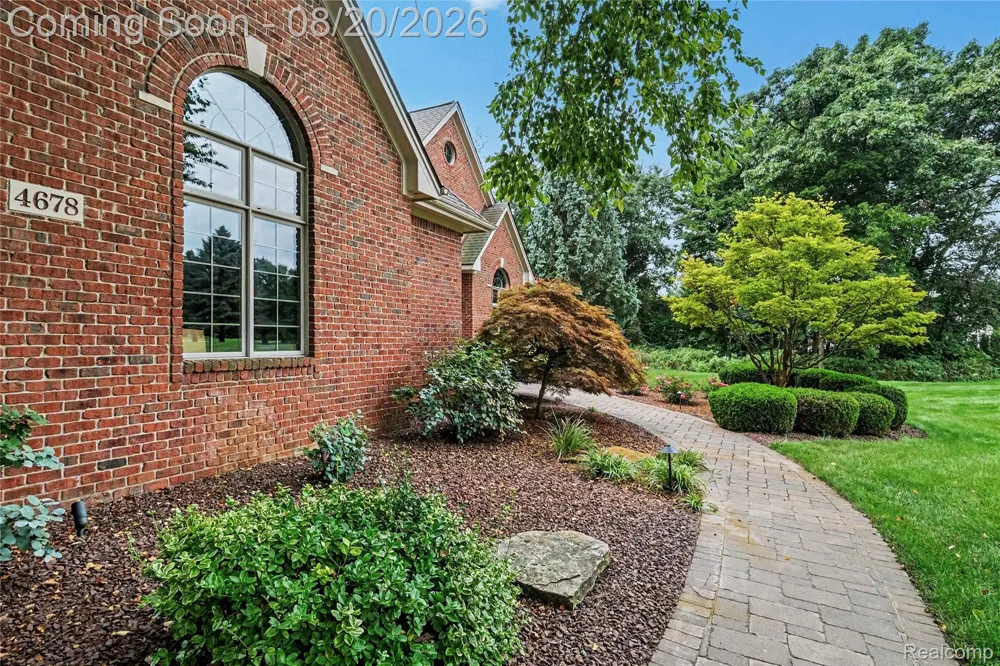 4678 Edinburgh Drive Genoa Township, MI 48843