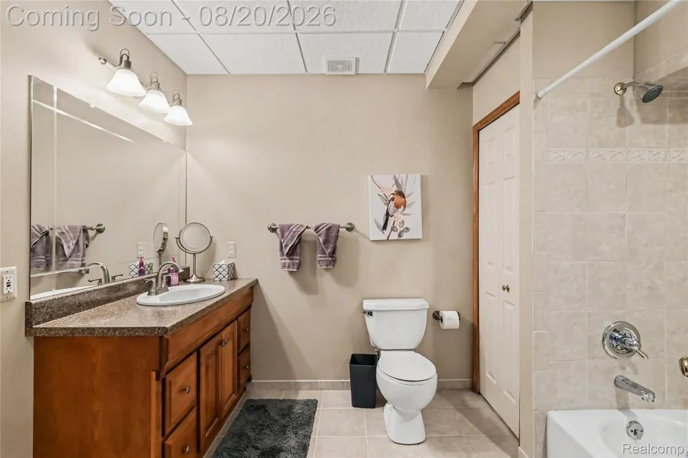 4678 Edinburgh Drive Genoa Township, MI 48843