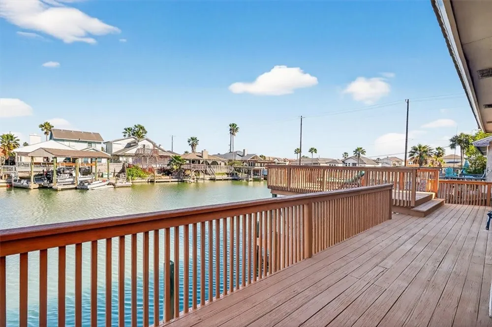 15222 Isla Pinta Court Corpus Christi, TX 78418