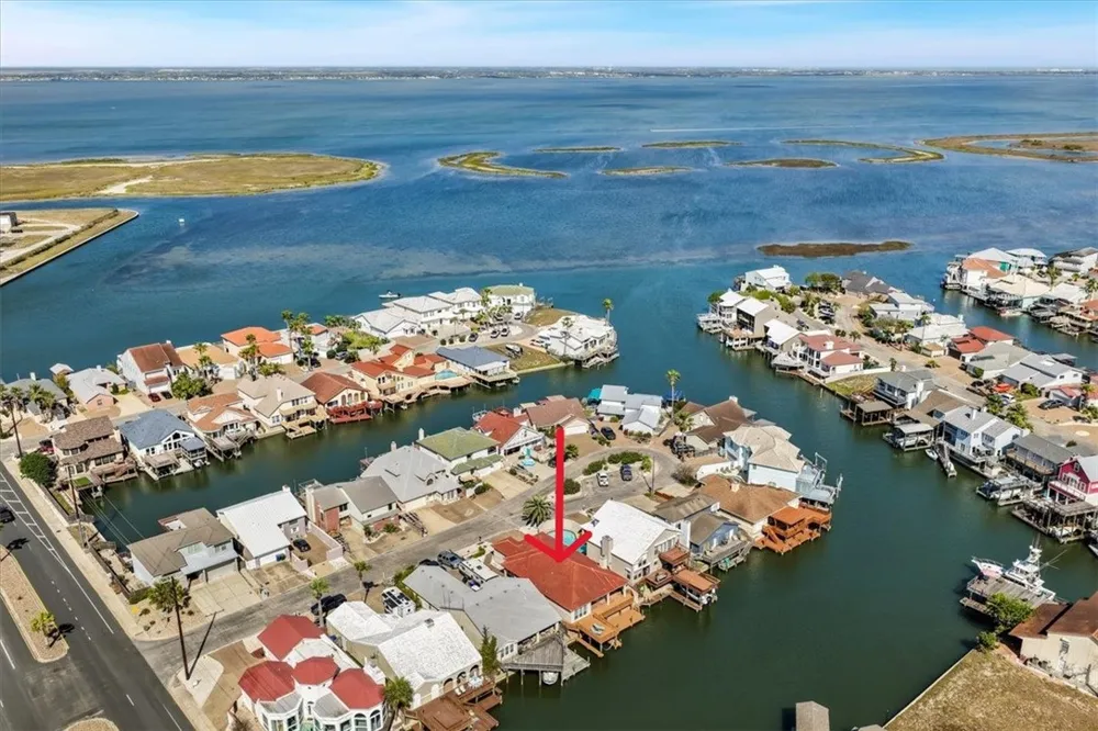 15222 Isla Pinta Court Corpus Christi, TX 78418