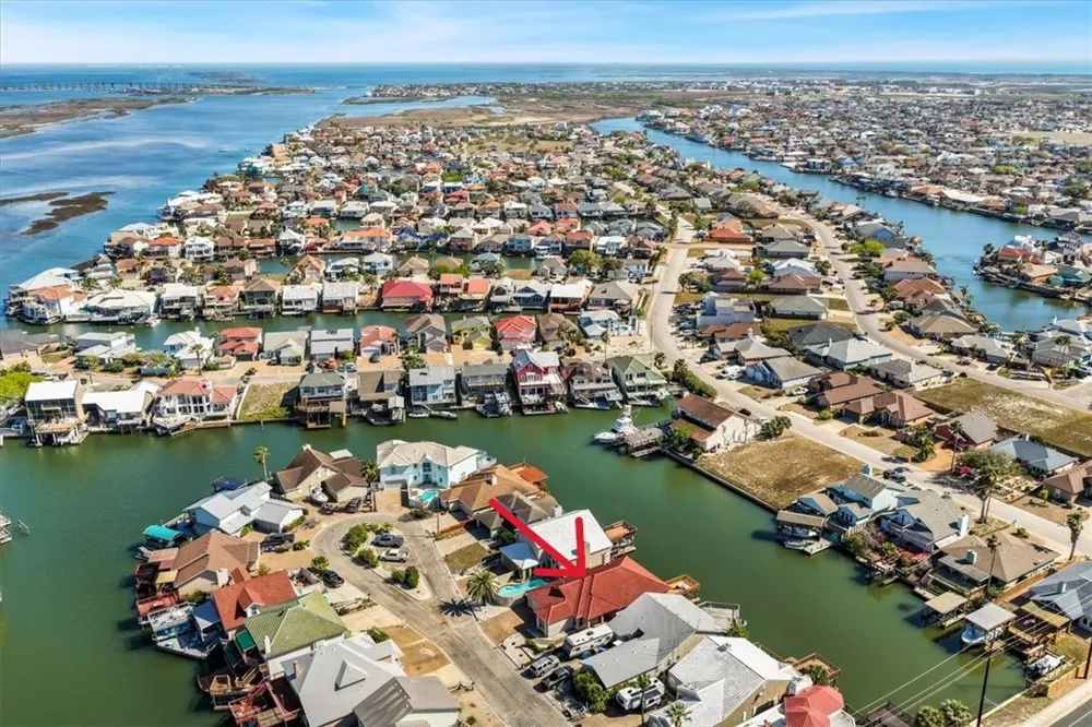 15222 Isla Pinta Court Corpus Christi, TX 78418