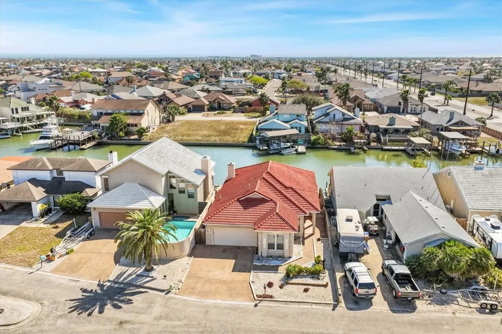 15222 Isla Pinta Court Corpus Christi, TX 78418
