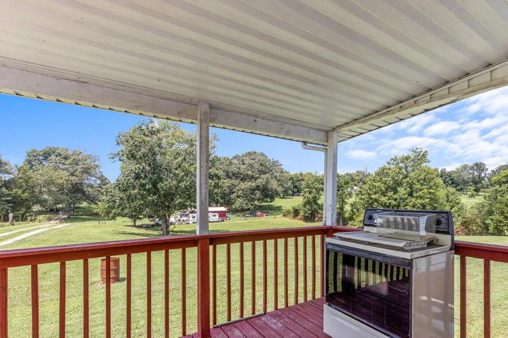 238 Burdett Road Sweetwater, TN 37874