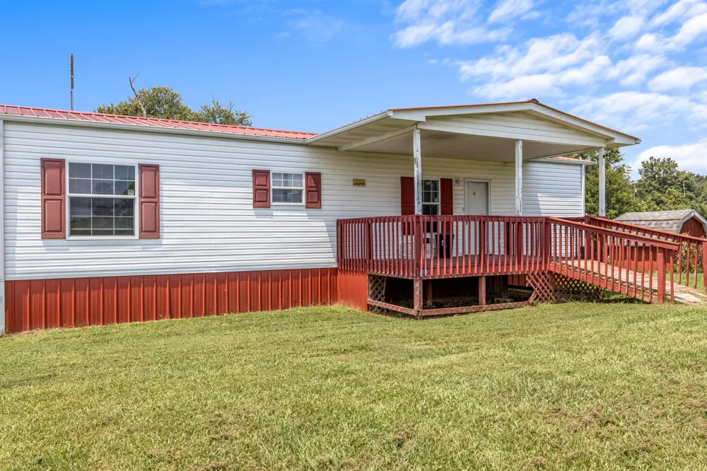 238 Burdett Road Sweetwater, TN 37874
