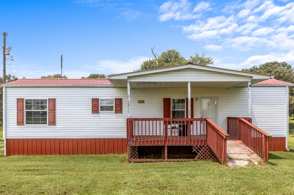 238 Burdett Road Sweetwater, TN 37874