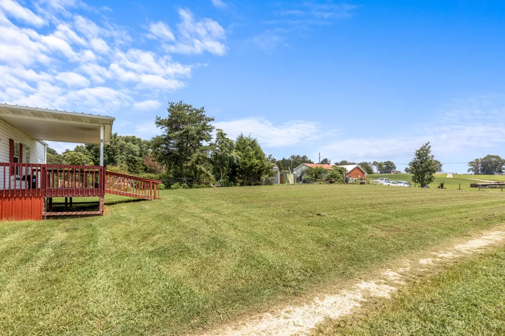 238 Burdett Road Sweetwater, TN 37874