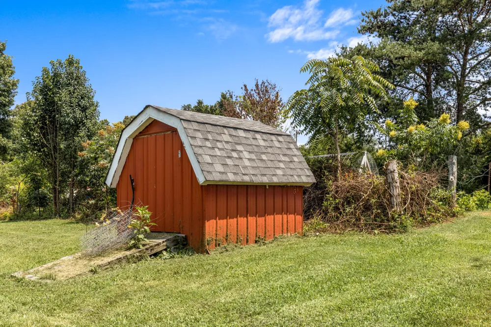 238 Burdett Road Sweetwater, TN 37874