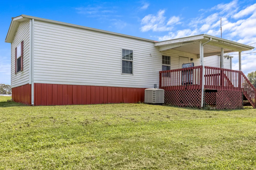 238 Burdett Road Sweetwater, TN 37874