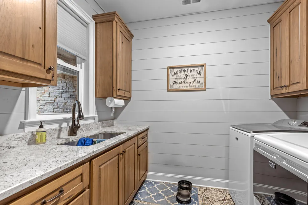 3745 Raulston Falls Road Jasper, TN 37347