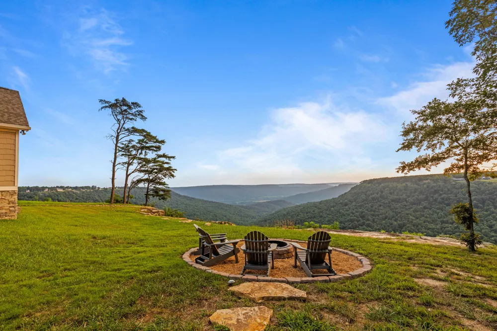 3745 Raulston Falls Road Jasper, TN 37347