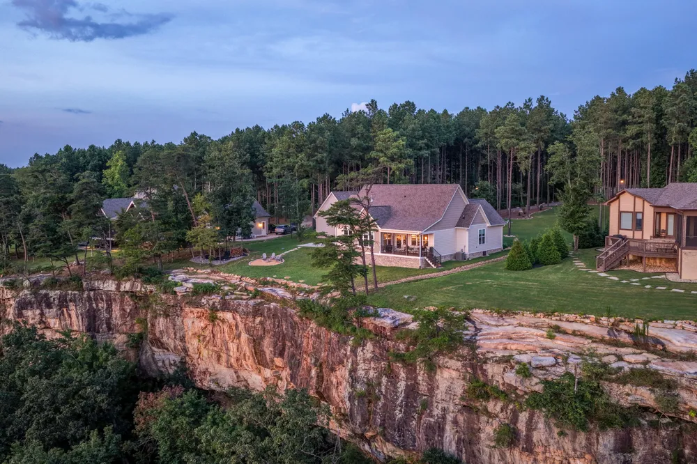 3745 Raulston Falls Road Jasper, TN 37347