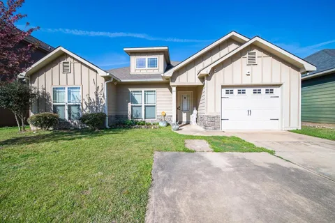 3 Hickory Heights Drive