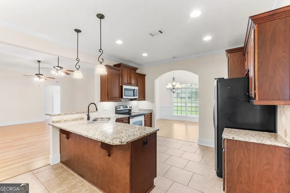 3003 Hackberry TER Bonaire, GA 31005