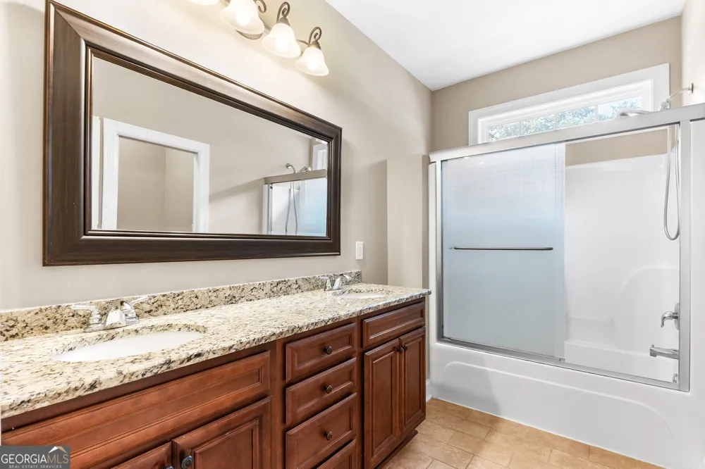 3003 Hackberry TER Bonaire, GA 31005