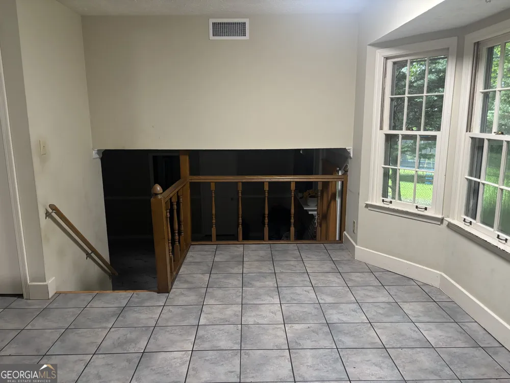1966 Kensington High ST SW Lilburn, GA 30047