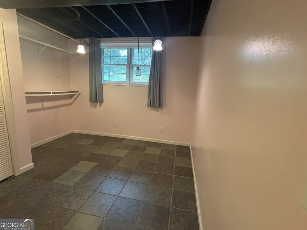 1966 Kensington High ST SW Lilburn, GA 30047