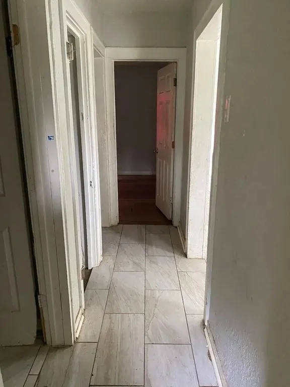 13 4th Avenue Texas City, TX 77590