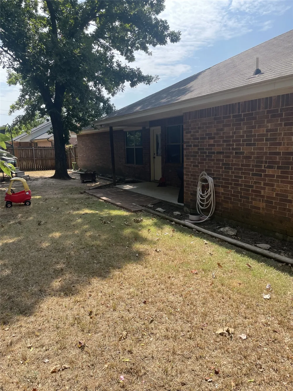 607 E Water Street Weatherford, TX 76086