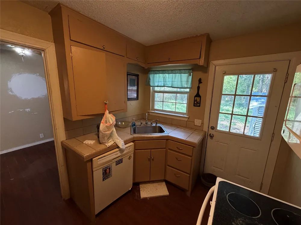 2423 Simpson Street Paris, TX 75460