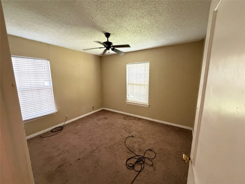 2423 Simpson Street Paris, TX 75460