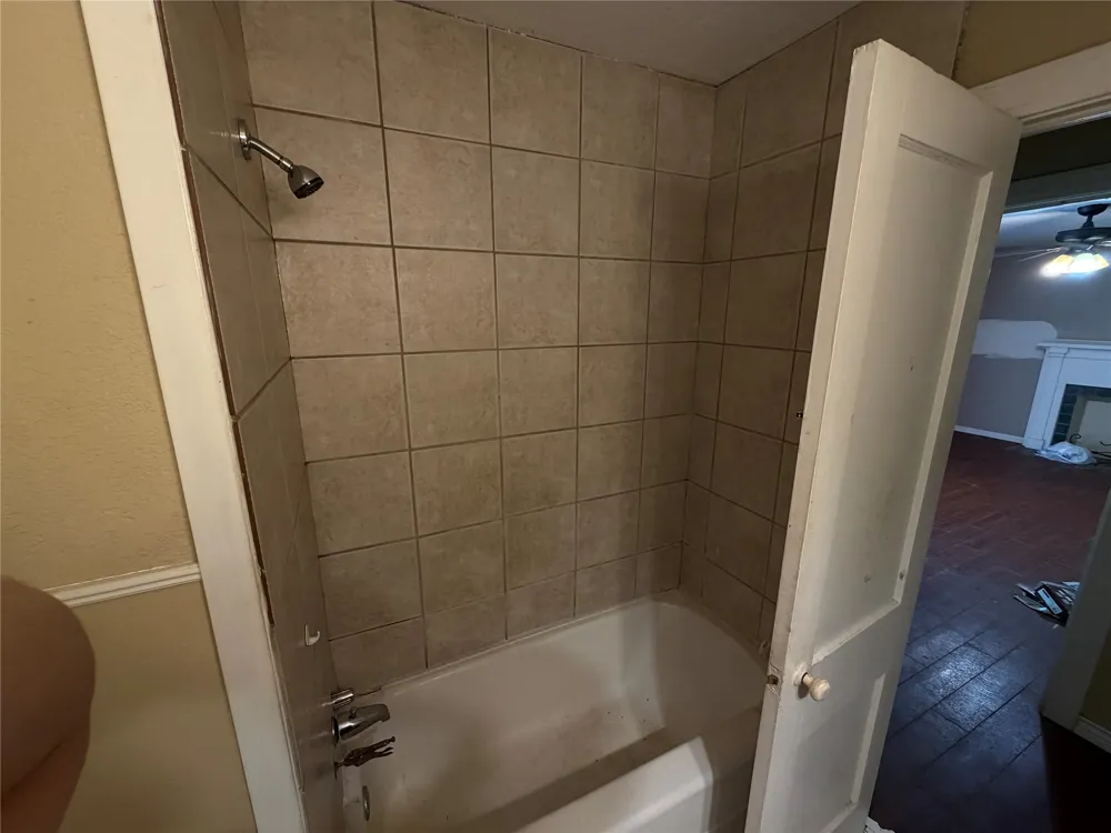 2423 Simpson Street Paris, TX 75460