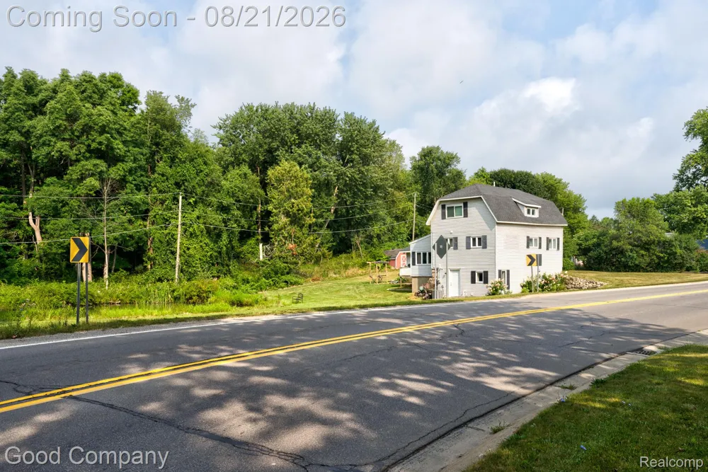 1269 Rochester Road Addison Township, MI 48367