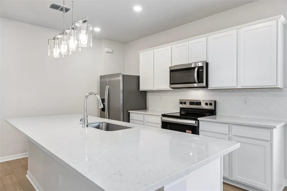 6230 SUNNY TIME AVENUE Winter Garden, FL 34787
