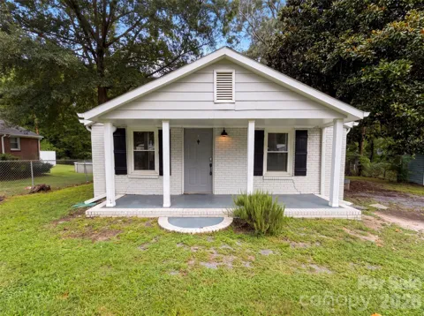 1017 White Lane