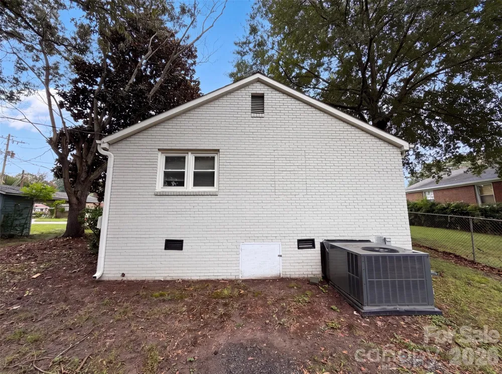 1017 White Lane Gastonia, NC 28052
