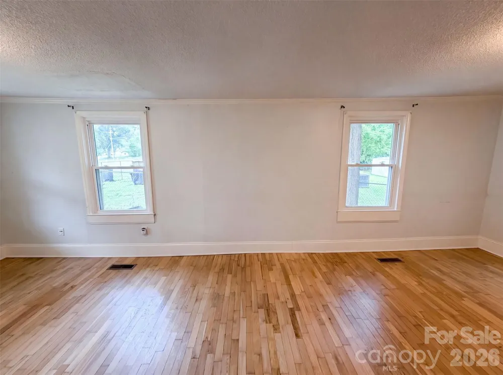 1017 White Lane Gastonia, NC 28052