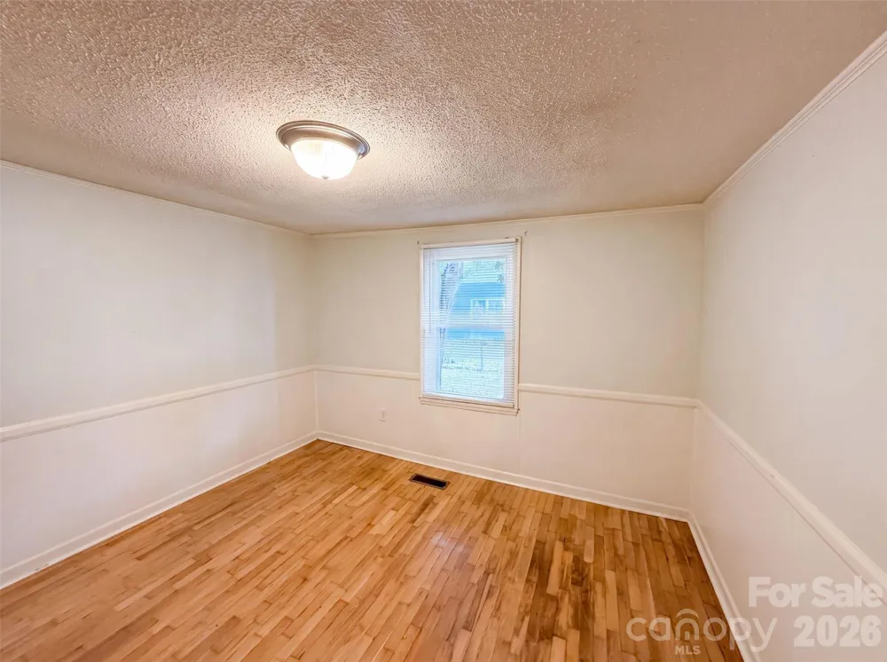 1017 White Lane Gastonia, NC 28052