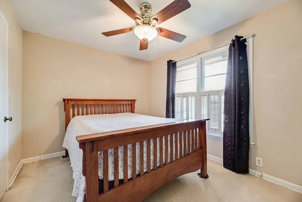919 Surry Place Drive Cleburne, TX 76033