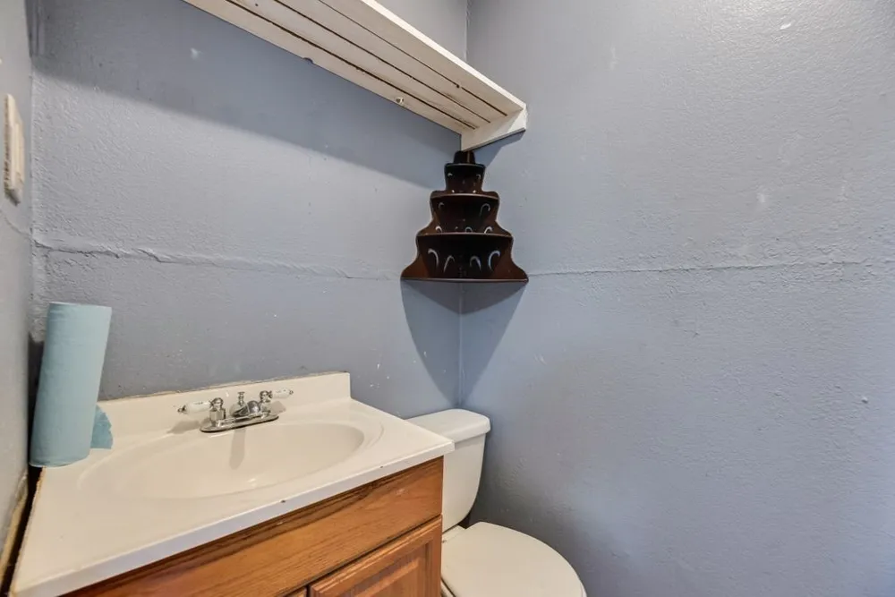 919 Surry Place Drive Cleburne, TX 76033