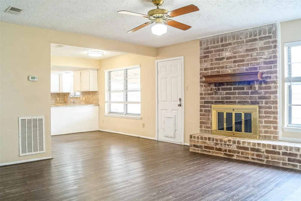 12645 Lake Conroe Hills Drive Willis, TX 77318