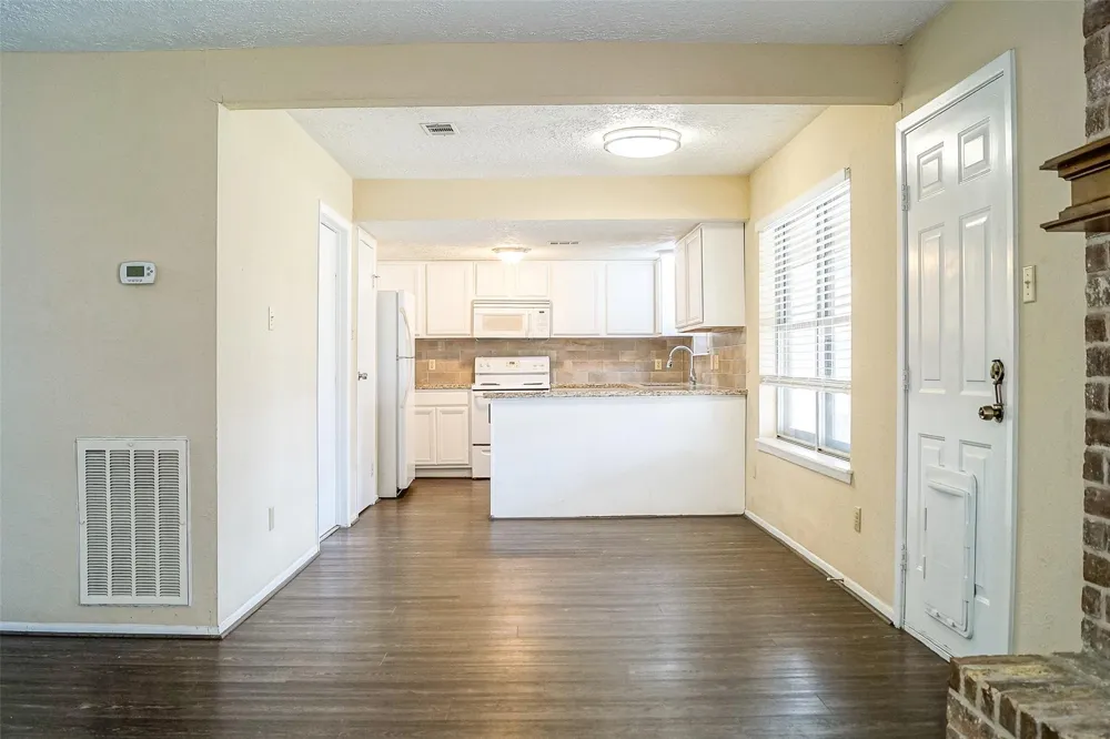 12645 Lake Conroe Hills Drive Willis, TX 77318
