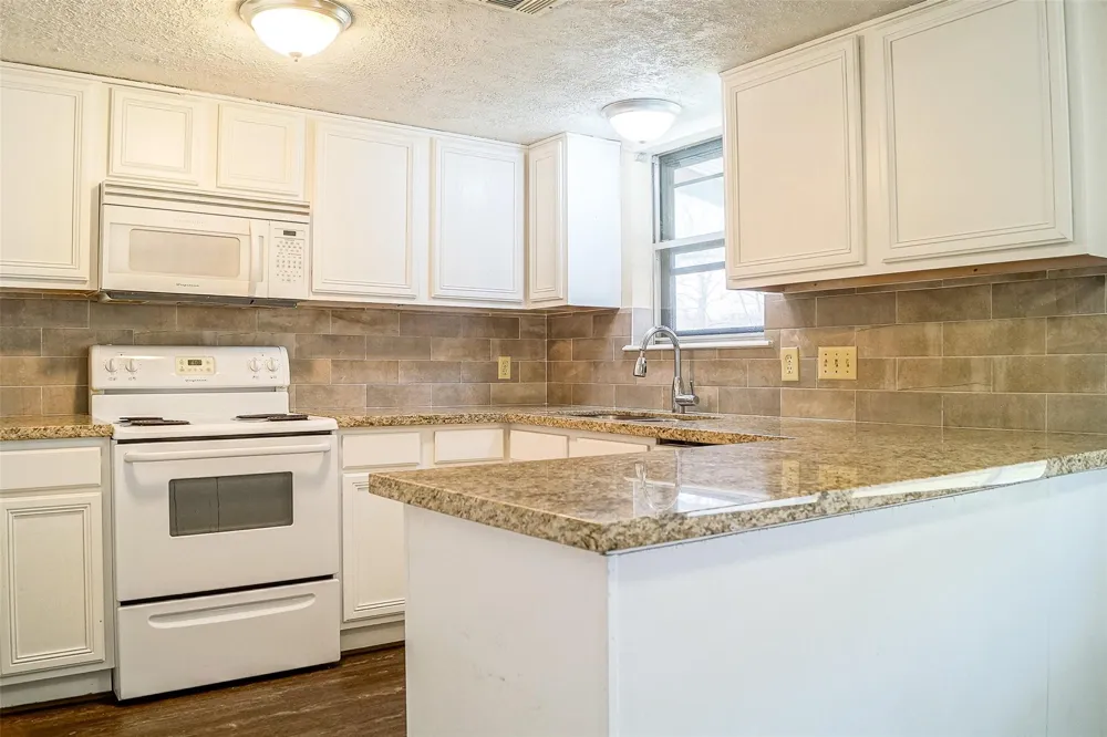 12645 Lake Conroe Hills Drive Willis, TX 77318