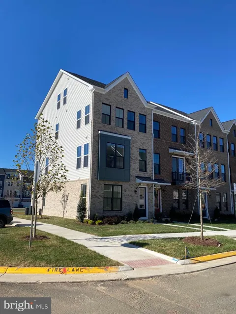 23083 SOARING TERRACE