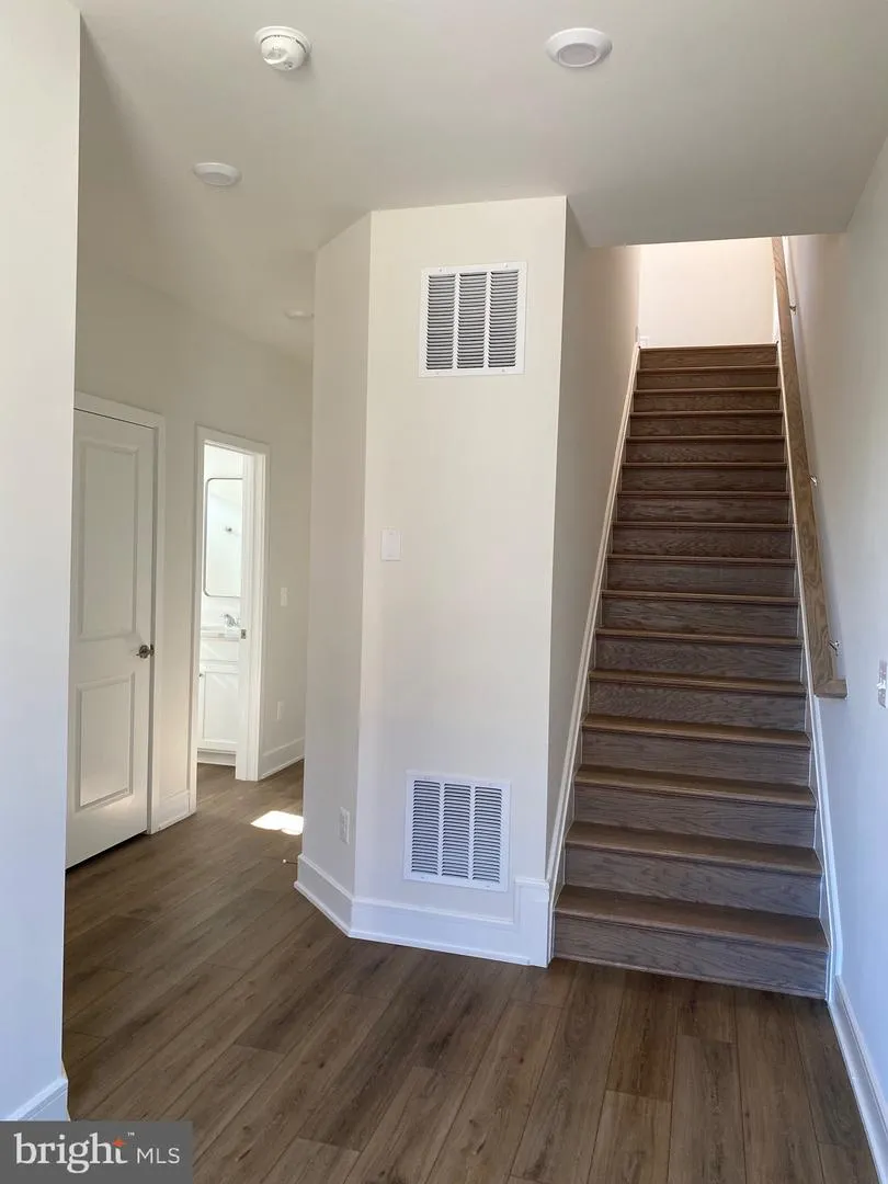 23083 SOARING TERRACE Ashburn, VA 20148