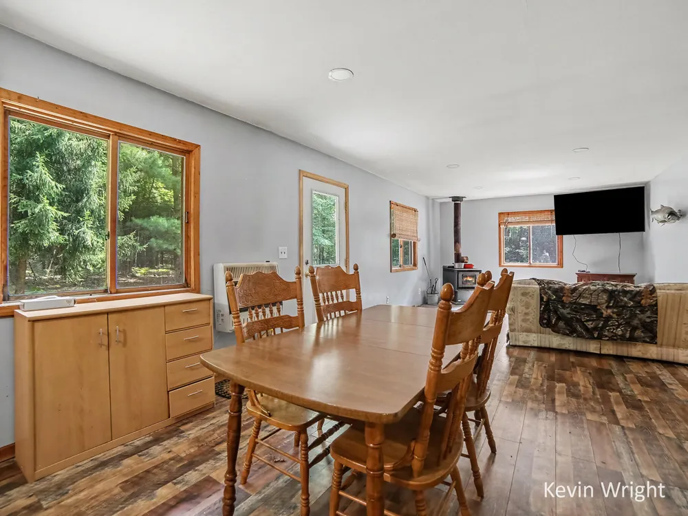 4415 E Arthur Road Hesperia, MI 49421