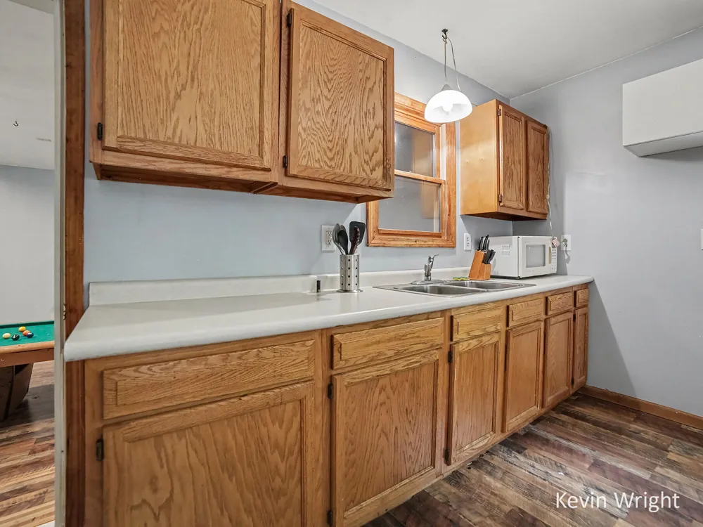 4415 E Arthur Road Hesperia, MI 49421