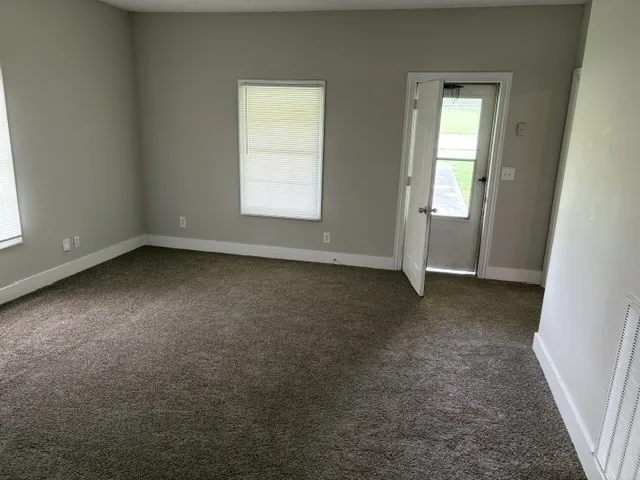 320 S Kings Hwy Murfreesboro, TN 37129