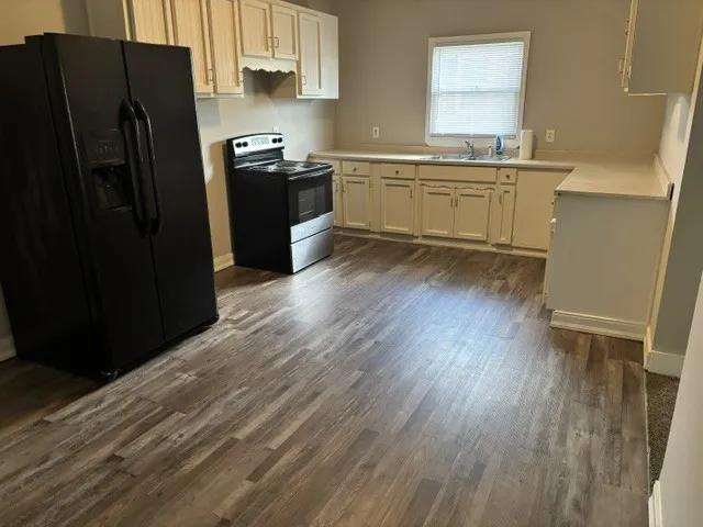 320 S Kings Hwy Murfreesboro, TN 37129